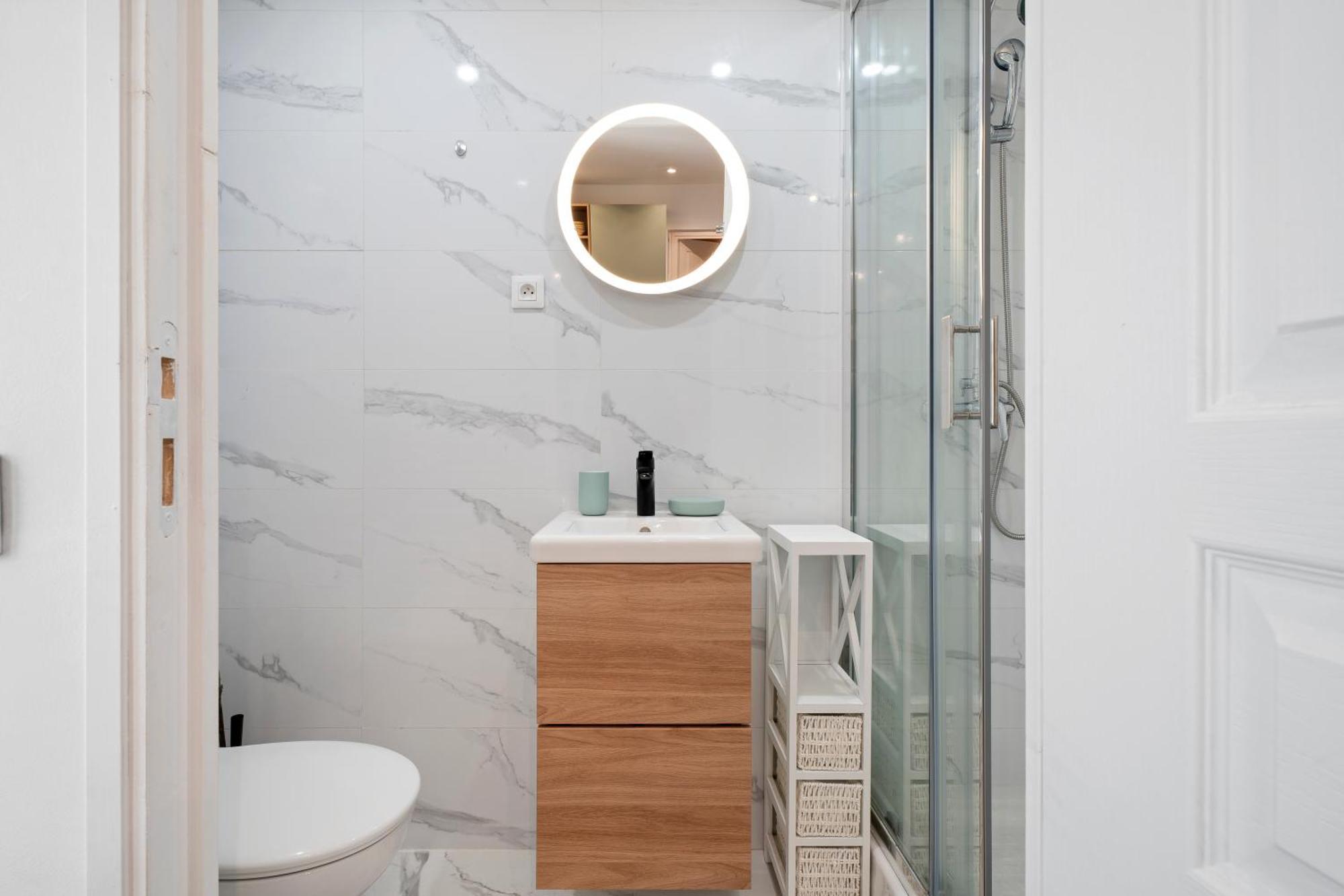Renting - Barberis - Unique Getaway 2-room With Rooftop Terrace Nizza